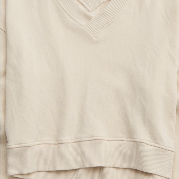 ⭐️SOLD⭐️NWT Aerie House Party Sweatshirt - Picture 3 of 15